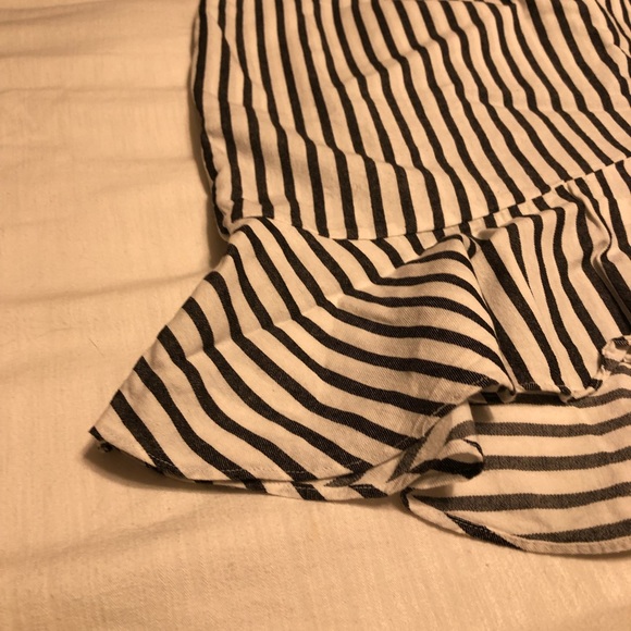Striped Ruffle Mini Skirt - Picture 3 of 5